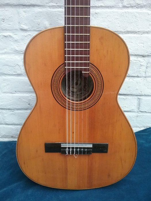 Old Spanish classic guitar - VICENTE TATAY TOMAS - 50/60s