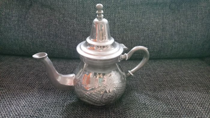 Beautiful silver plated Theiere Moulay Hassan teapot