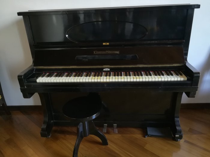Grotrian Steinweg 125 upright piano