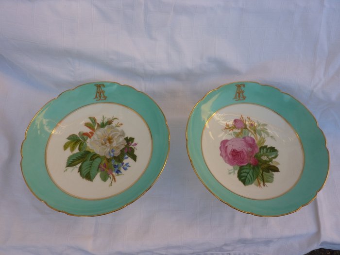 Mascarelly in Marseille - 2 bowls in porcelain 19th century.