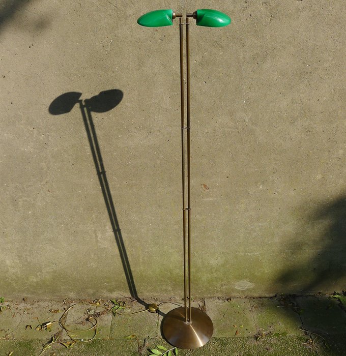 Herda Brass Floor Lamp With Green, Floor Lamp With Green Glass Shade