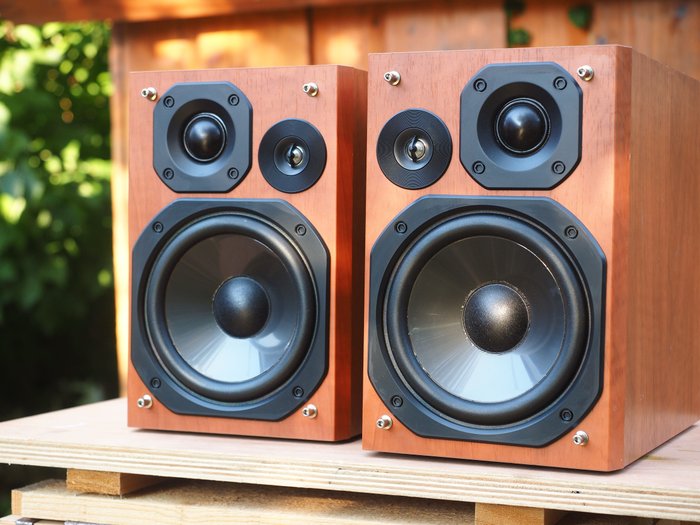 Panasonic SB-PMX/1 3-way system Compact Speakers made of beautiful cherry wood
