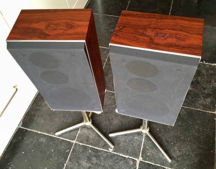 Bang & Olufsen B&O BeoVox S45 type 6302 matched pair (14240080);  speakers from the seventies