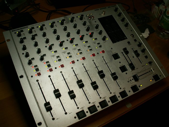 A professional mixer: BEHRINGER PRO MIXER DX 1000