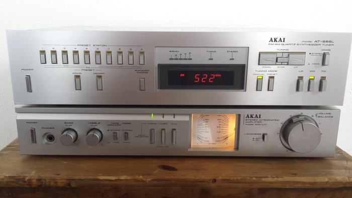 Vintage Akai AM-U11 Stereo Amplifier and Akai AT-555L Quartz Synthesizer Tuner
