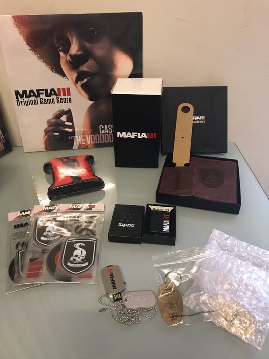 Mega set exclusive Mafia 2 and 3 merchandise inc mafia 2 zippo