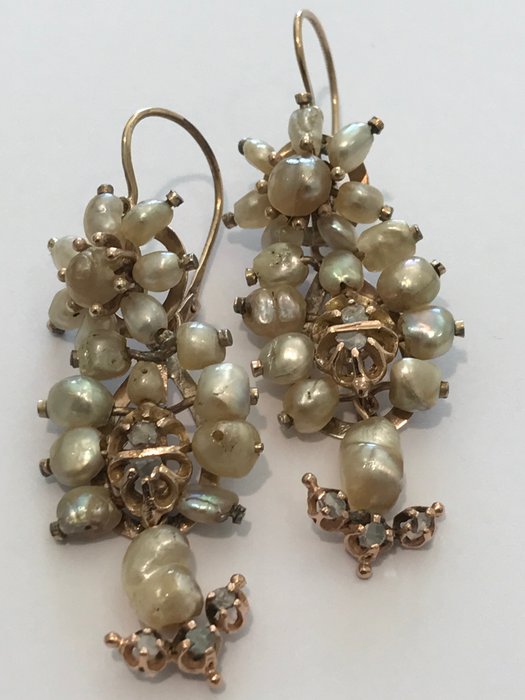 Vintage Sicilian golden earrings with pearls and diamonds