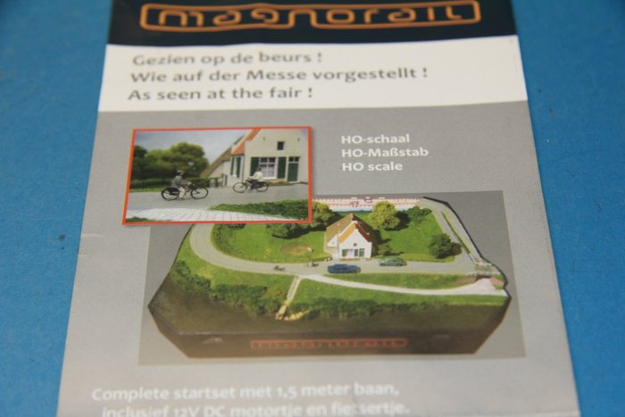 Magnorail H0 - moving cyclist for model railroad starter set with extension