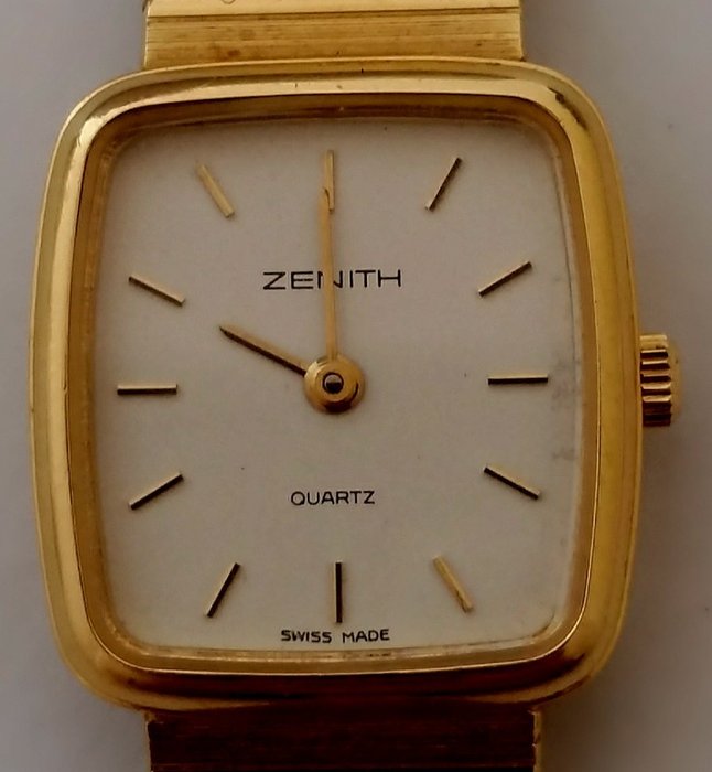 Zenith 18 kt yellow gold women's watch. Total weight: 42.38 g. Gold weight: 38.5 g.