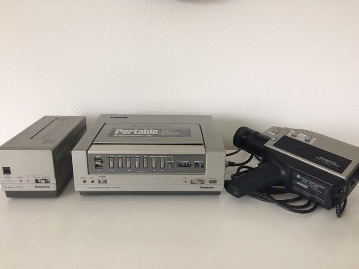 Panasonic : Portable Video Cassette Recorder NV-3000