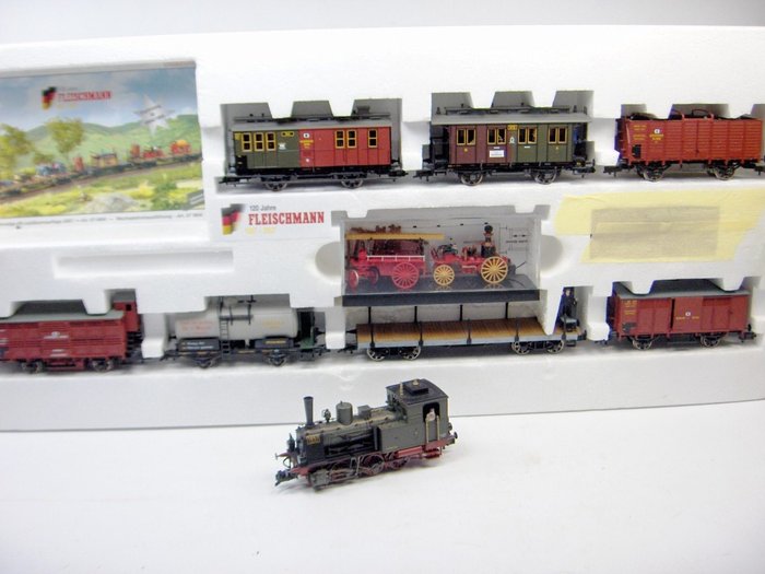 Fleischmann H0 - 4904 - Fleischmann train set with steam locomotive BR89 of the KPEV