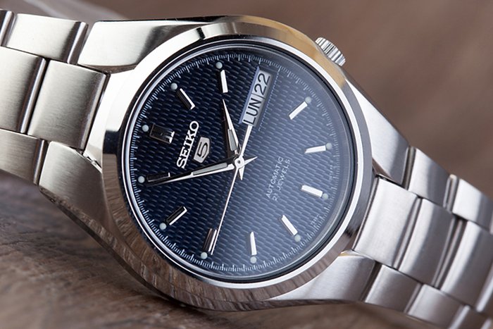 Seiko 5 automatic men's wristwatch, in 