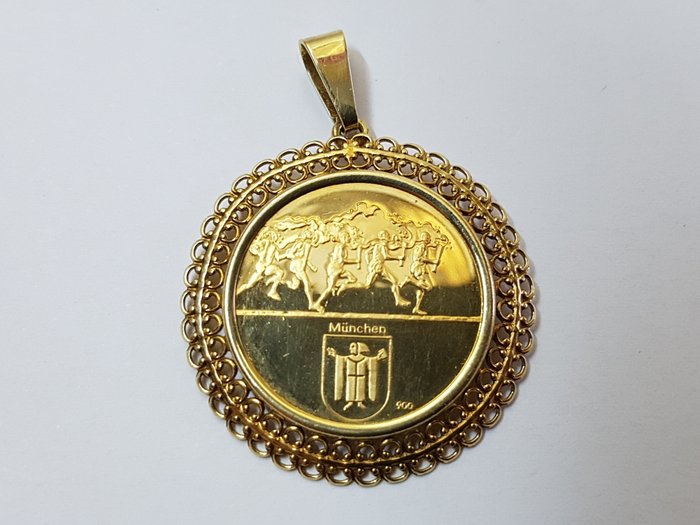 Pendant - gold medal, made of 900/1000 gold, XX Olympic Games Munich 1972 in 585/1000 gold mount