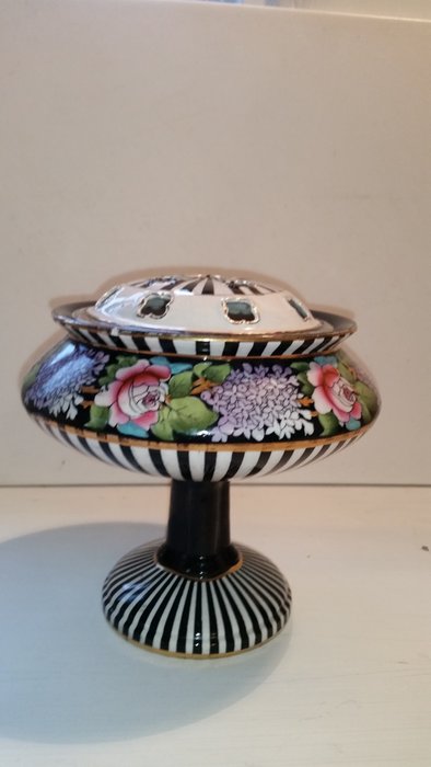 Royal Winton Grimwades Porcelain Flower Bowl