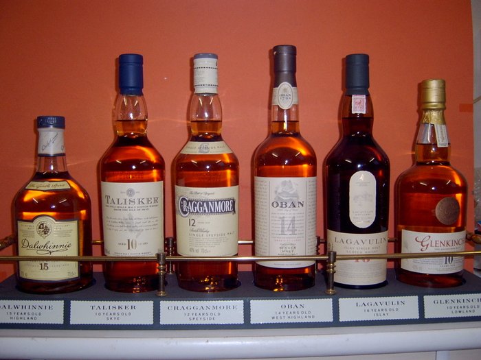 6 bottles - The Classic Malts of Scotland including display
