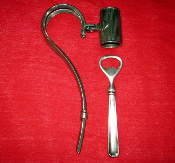 Olri classic silver plated bottles opener -- weight 95 grams Italy 1954 Plus Silver plated Wine bottle clamp Brevettato Erzing Italy 1960