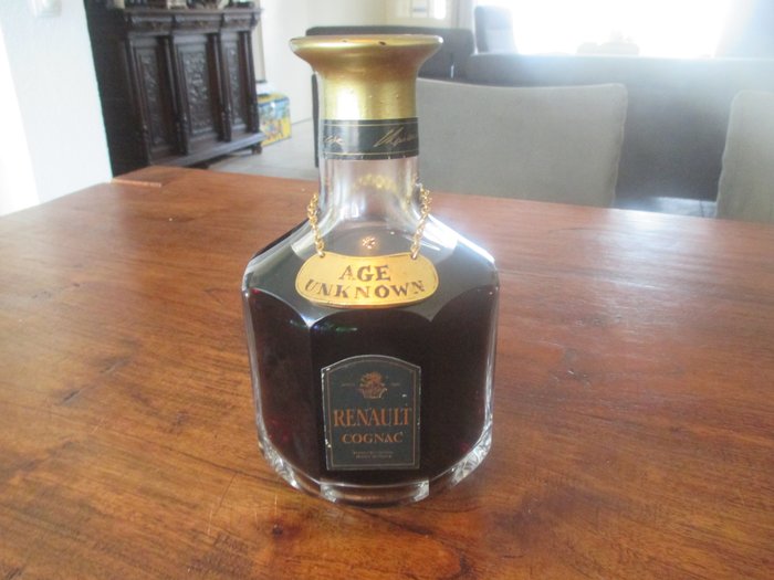 Old decanter bottle - Renault Cognac - Age Unknown