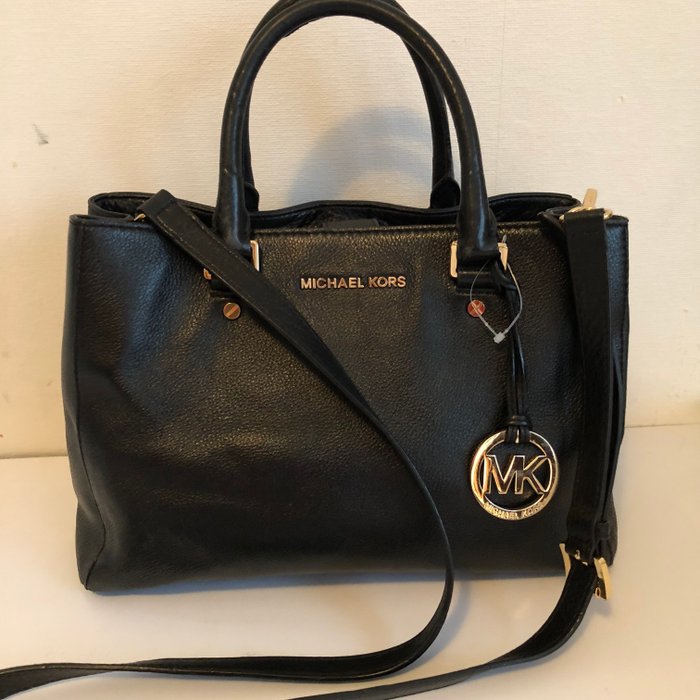 Michael Kors – Black leather shoulder bag / handbag / cross body bag ...
