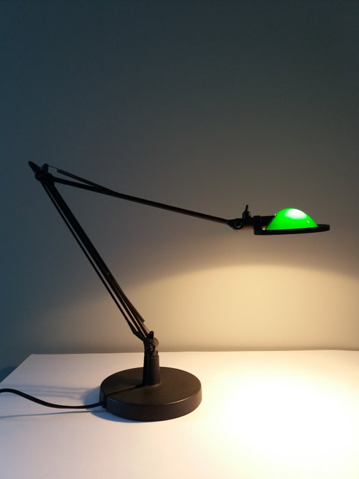 A.  Meda and P. Rizzo for Luceplan - desk lamp "Berenice" with base