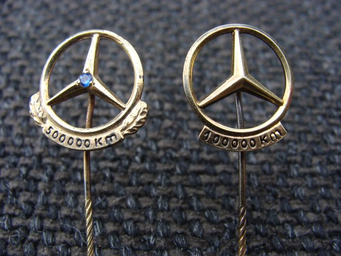 Mercedes pins - 100,000 and 500,000 km - silver mark 835 - 2nd half 20th century - Germany