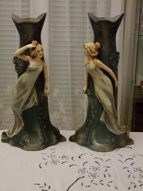  Bernard Bloch and Grumbach - Pair of Art Nouveau figural vases
