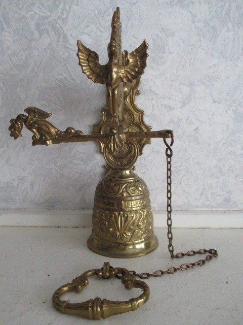 Heavy bronze / copper monastery bell