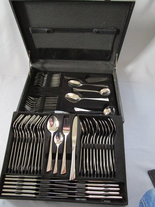 Steinbach Solingen - high quality stainless steel cutlery in original box - brushed/polished - 67-pieces - 12 people - not used