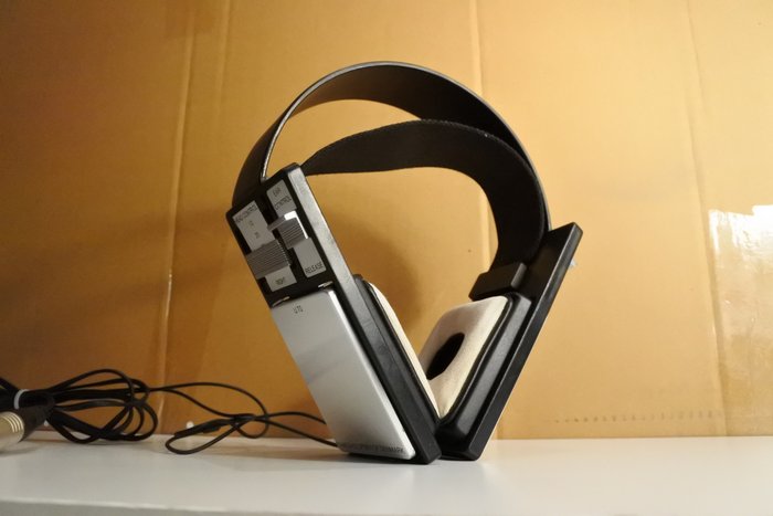 Bang & Olufsen Headphones U70
