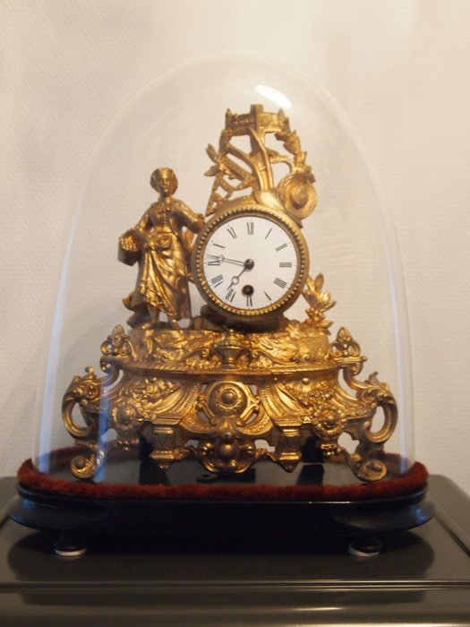 27/2  one bevelled glass  french clock   choose from    size:134.18 TO 138.07 