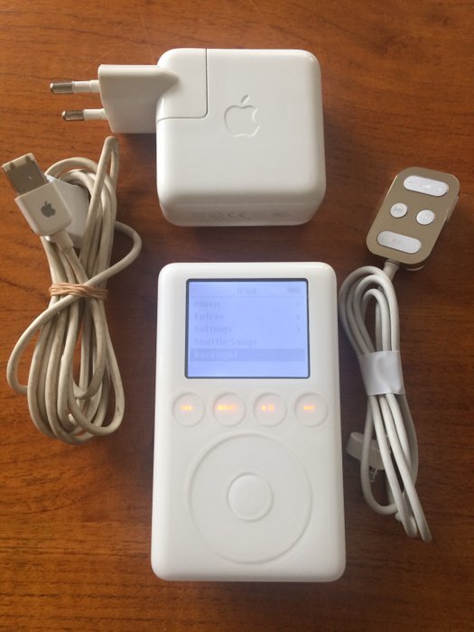 Apple iPod 3rd Gen 40 GB  Model No. A1040