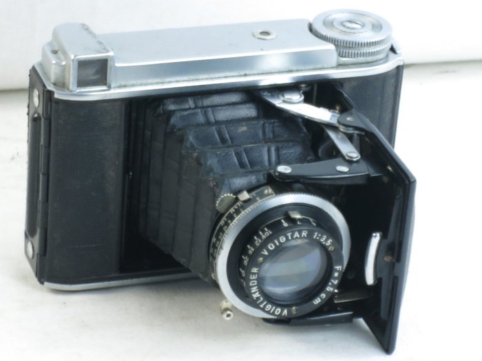 Voigtlander BESSA 66, 6x6 folding camera, with Voigtar 75mm/3.5 lens, EXC
