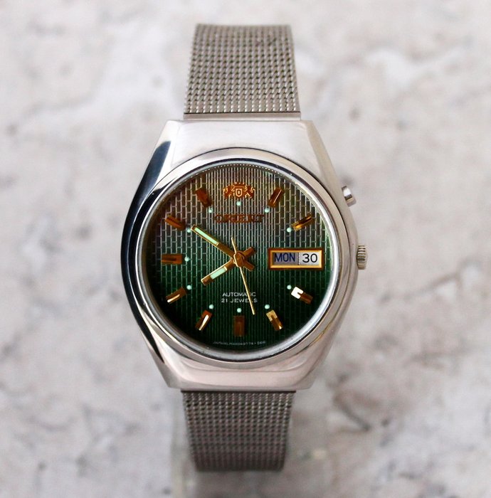 Orient Watch Co. - Automatic - 007 - Men - 1980-1989