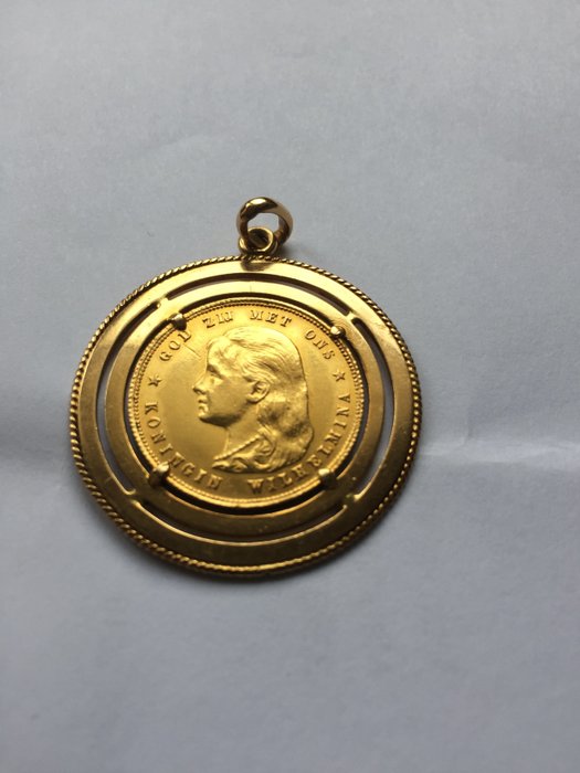 Gold tenner Wilhelmina 1897 in gold pendant