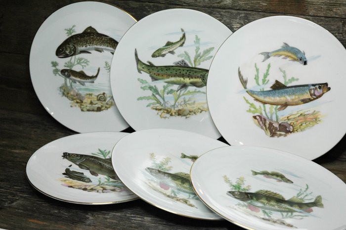 6 plates with fish Motif / Kahla Porcelain "Made in GDR" with gold rim