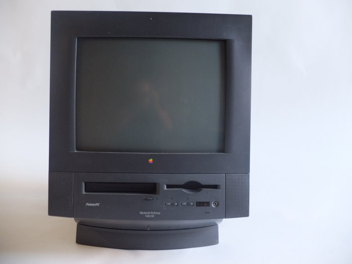 Apple Macintosh performa 5400/180 black