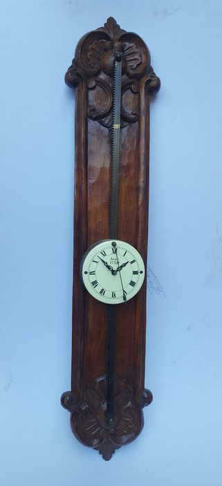 Relógio de parede em dente de serra - Madeira - 1950-1999