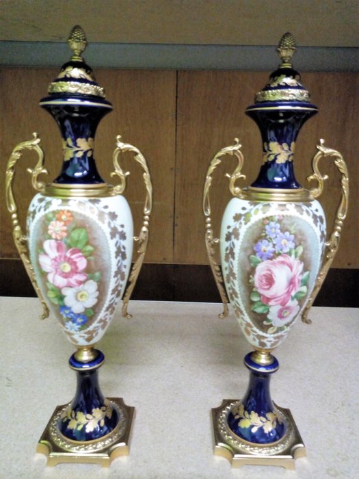 A.C.F. - Vasen - Paar von 2 - Porzellan