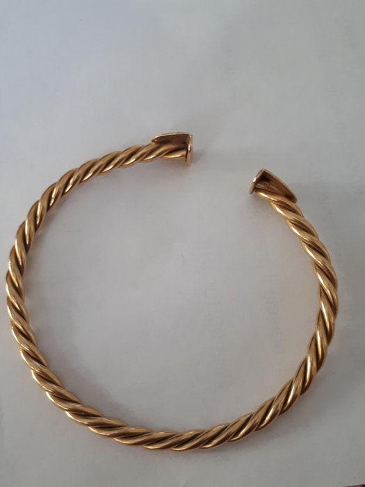 Rigid bracelet in solid 18 kt yellow gold - inner size: 6 cm Unisex open bracelet to fit all wrist sizes