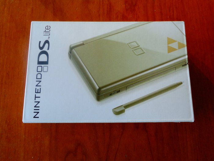 Nintendo DS Lite "Zelda Edition" Brand new and Sealed