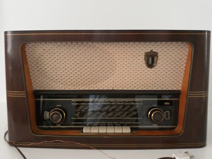 Vintage radio Braun 166