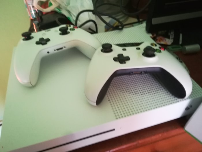 xbox one s 1tb pre owned