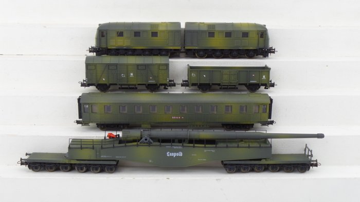Lima H0 - 149705 - Unità treno - Treno dell'esercito di cinque pezzi ' Leopold ' con O. a cannone e doppio-Dieselloc V188 - DRG