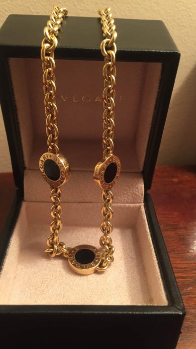 Bulgari necklace in 750 gold and onyx - necklace length: 39 cm