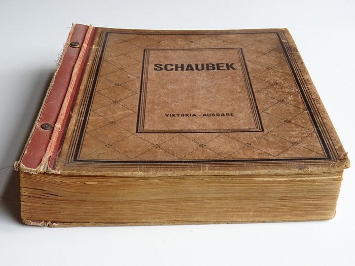 世界 - Collection in old (1922) Schaubek Victoria album