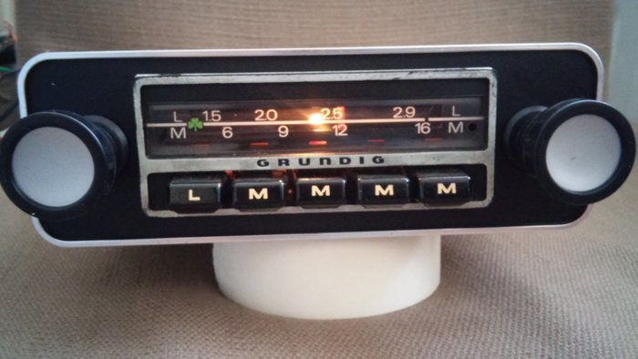 Grundig car radio - Grundig vintage car radio - 1970-1970 - Catawiki