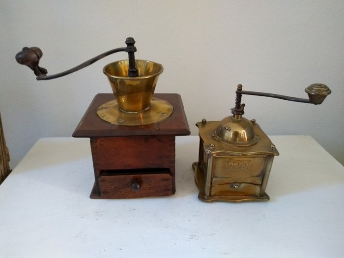2x旧咖啡研磨机 - 铜