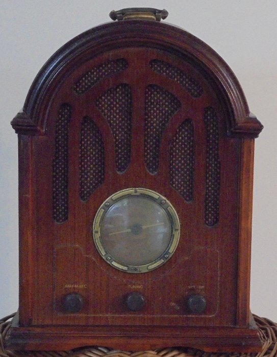 Vintage Radio - Replica radio 1934 - Wood