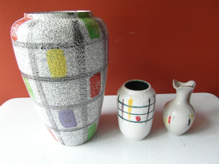 3 deutsche Vasen aus den sechziger Jahren