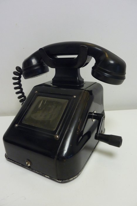 Hagenuk Kiel Telephone Industrial, Antique Black Desk Phone