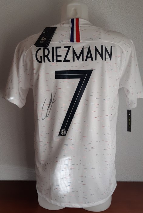 griezmann signed jersey